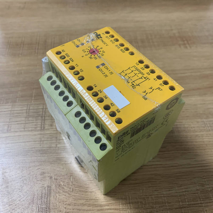 Pil Z In Stock Fast DeliveryS Vdc Safety Electric Relay Plc Electronic Modules Plc Controller Module PNOZ V 100% Original