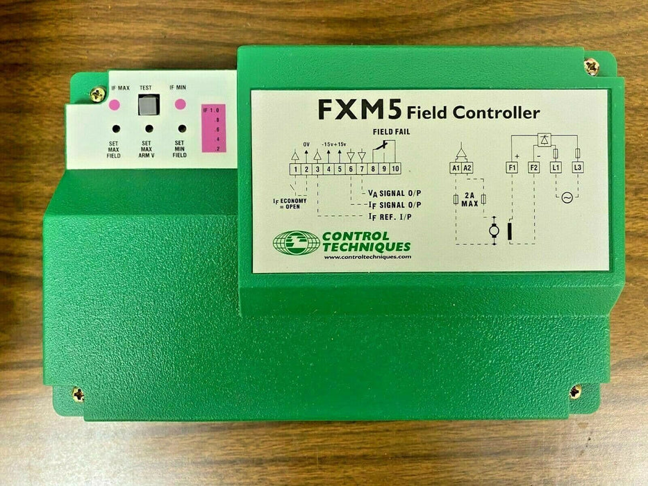 TECHNIQUES DE CONTRÔLE Contrôleur de terrain FXM5 10A-20A